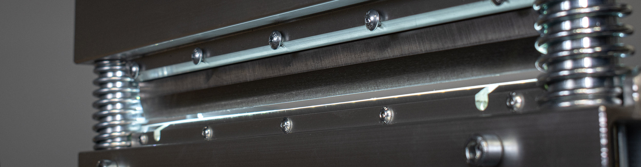 Close-up of a blade attached to a ROBERTS Multi-Floor cutter