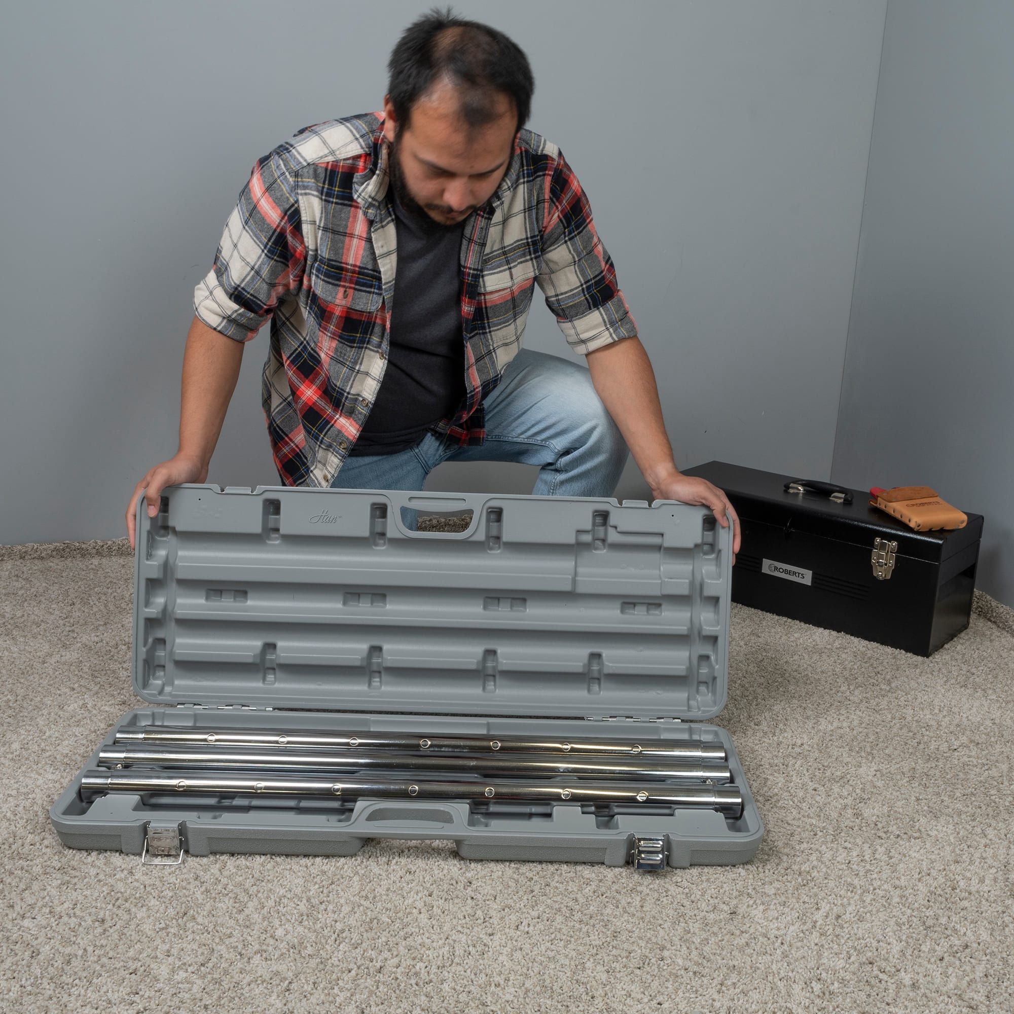 Case with Three 3' Extension Tubes for Carpet Stretchers - 3